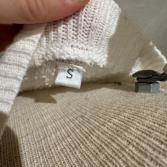 Cream textured sweater top size s - Picture 5 of 5